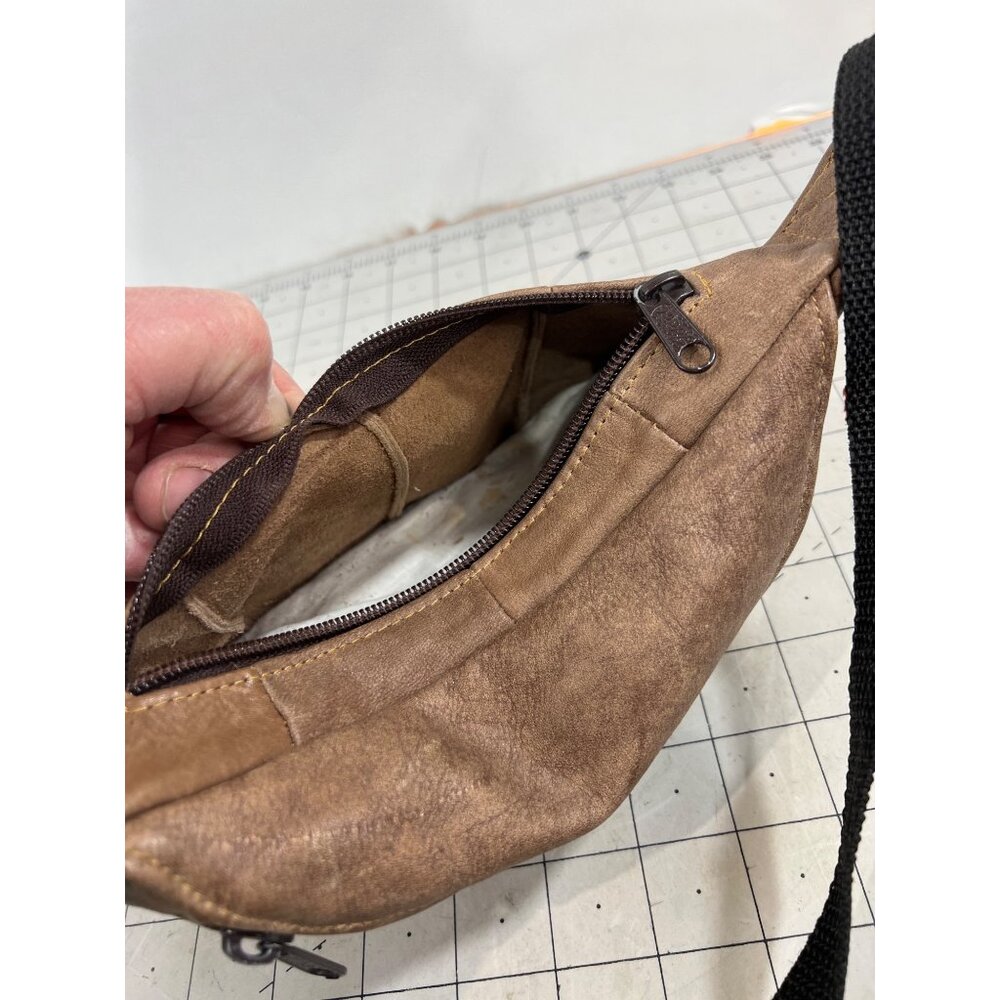 Vintage Brown Genuine Leather Fanny Pack Adjustable Strap Multiple Pockets - Picture 9 of 10